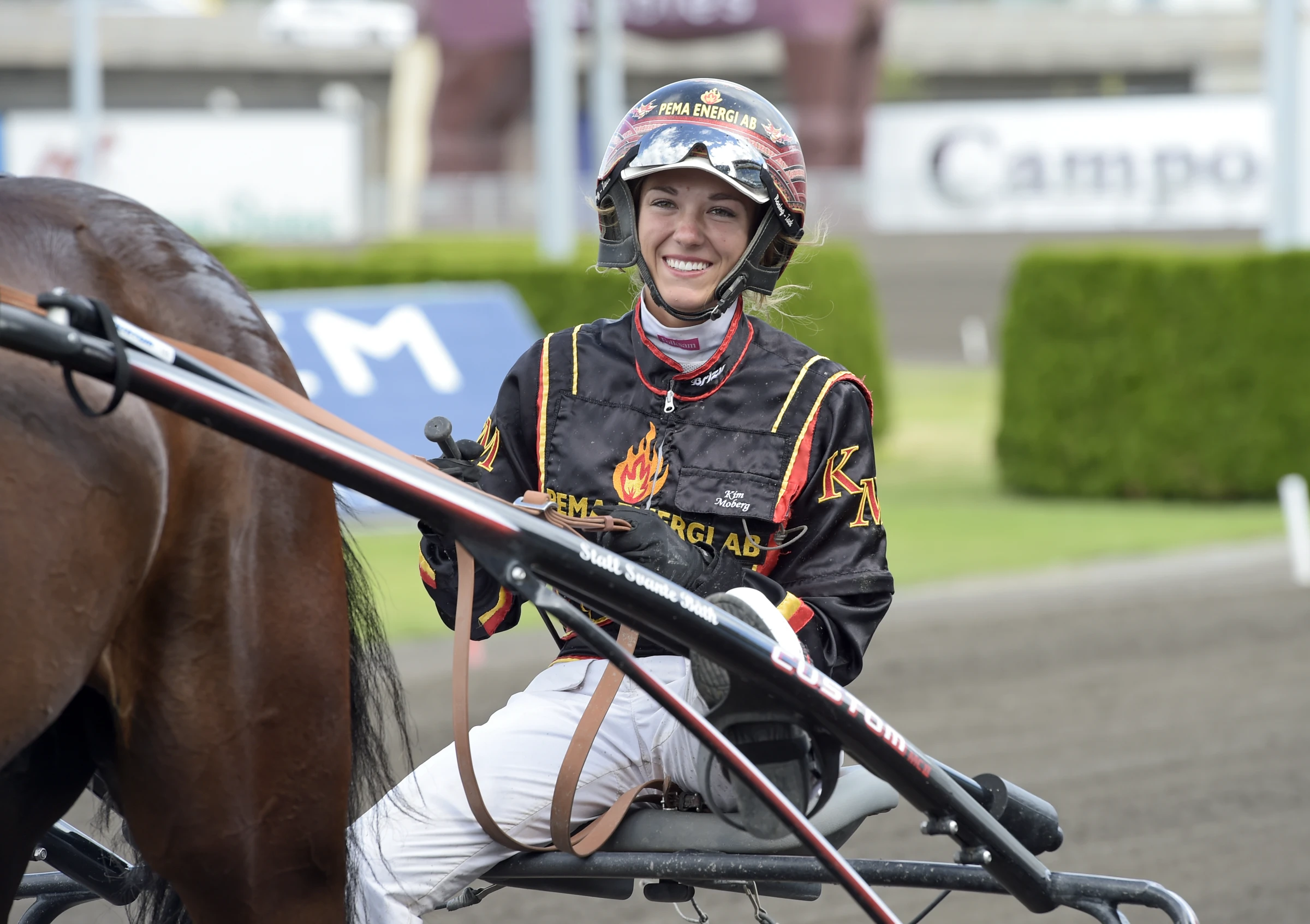 Kim Moberg tränar formtoppade yrvädret Albacete som startar på Solvalla. Ulf Ohlsson kör hästen på onsdag. Foto: Lars Jakobsson, TR Bild